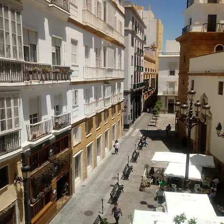 Mariam House Homestay Cadiz